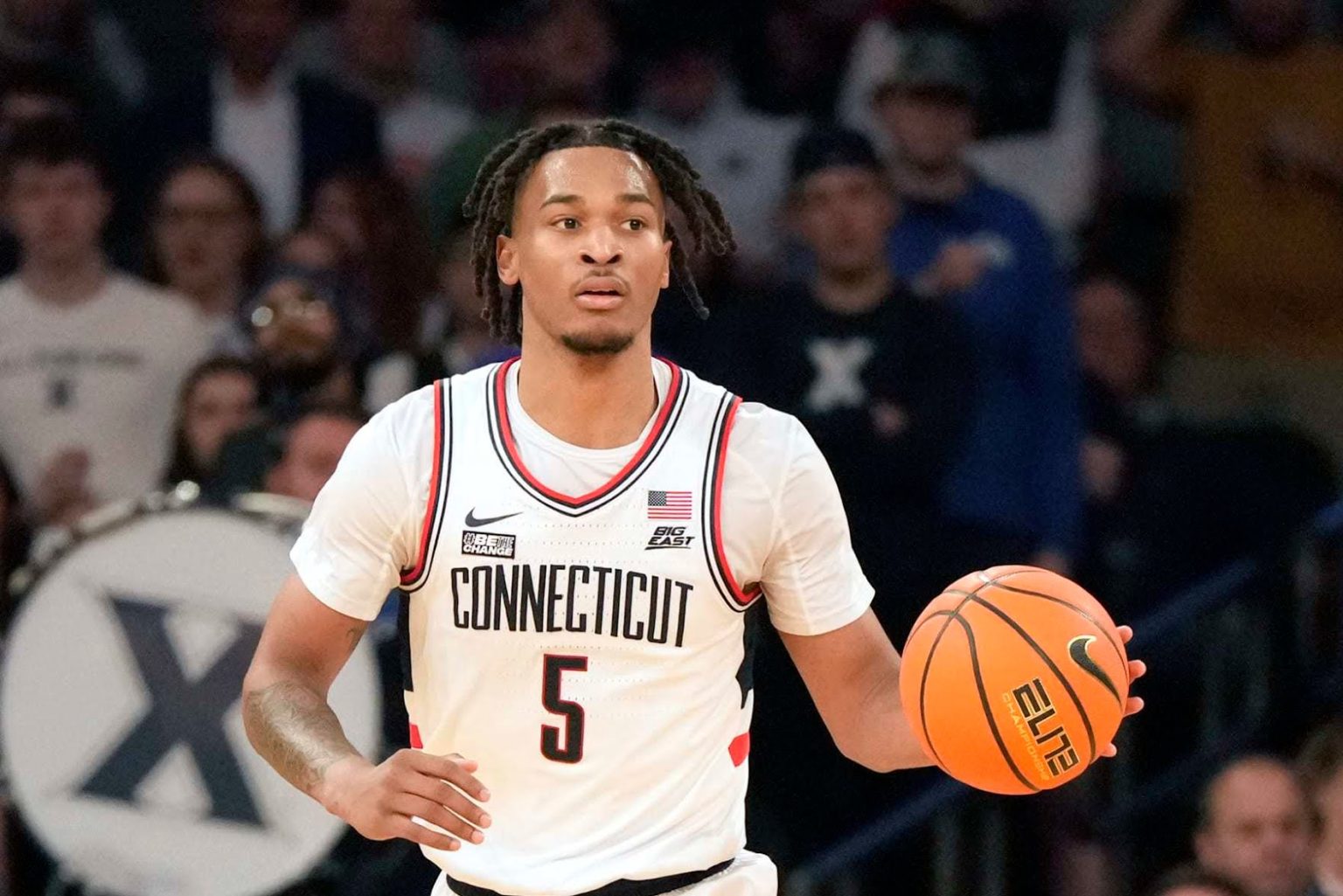 DONE DEAL STEPHON CASTLE OF UCONN HUSKIES HAS ACCEPT 65.8 MILLION